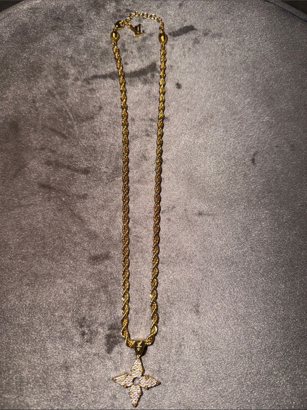 Louis Vuitton Gold Star Pendant Rope Chain Necklace